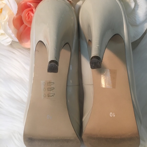 Call it Spring Pumps - Picture 7 of 8